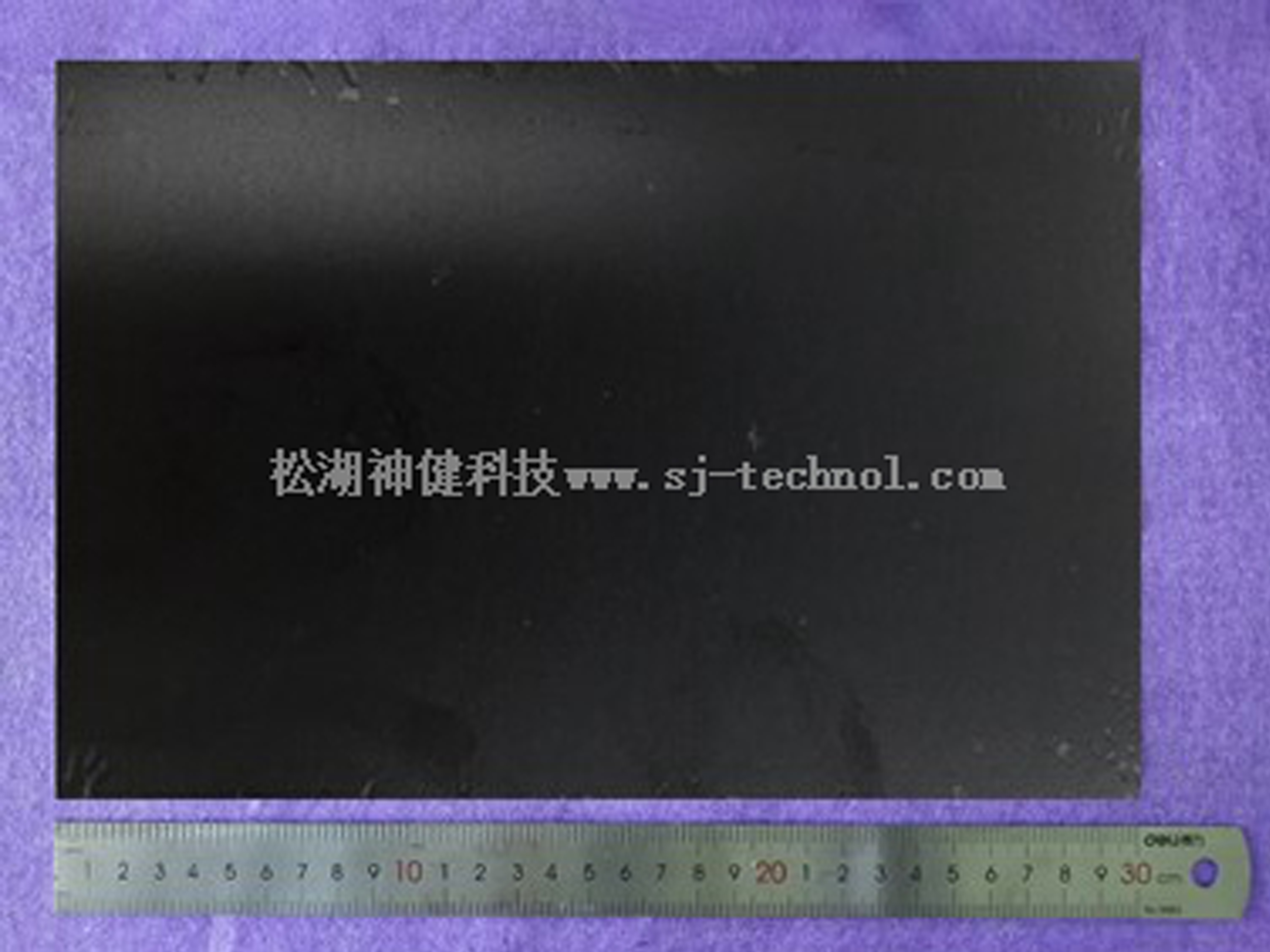 电纺纳米碳纤维膜树脂复合板